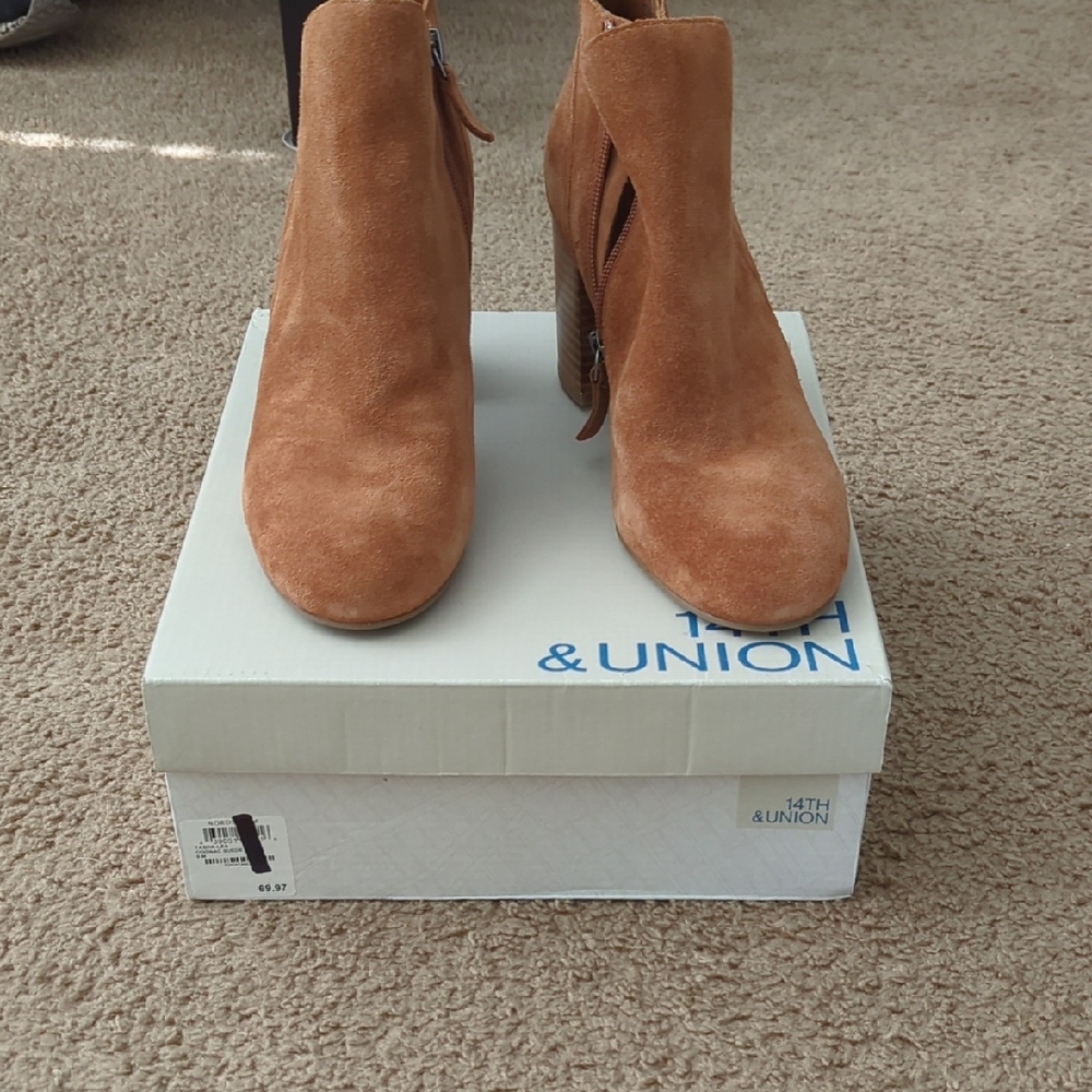 14th & Union Tan Ankle Booties with Elastic Panels